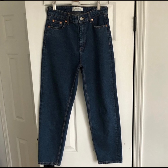 ZARA High-Waisted Jeans ✨👖 - Picture 2 of 4